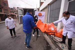 donacion-camillas-aisladoras