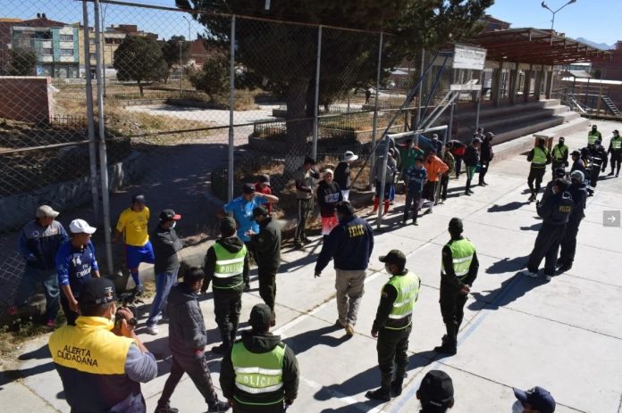 policia-interviene-partido-futbol-detiene-personas