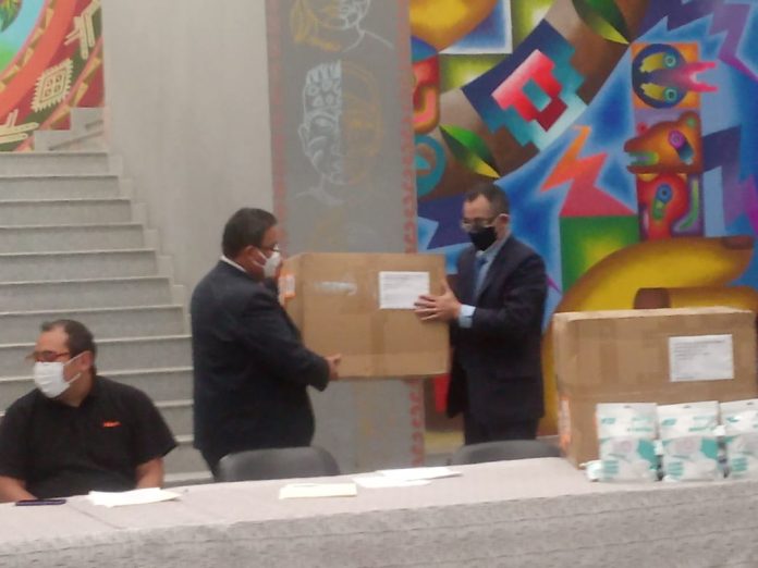 gobierno-recibe-donacion-200-mil-barbijos