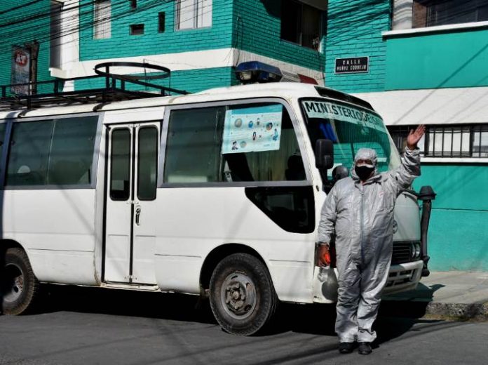 ministerio-salud-entrega-ambulancias-reforzar-lucha-covid