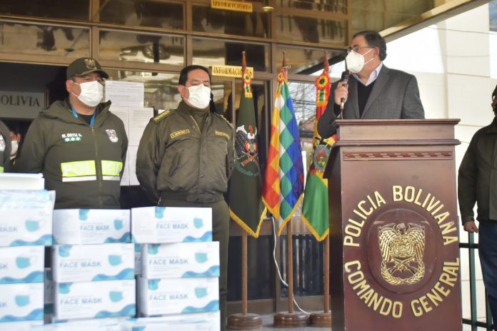 policia-boliviana-ffaa-reciben-barbijos-de-cbn