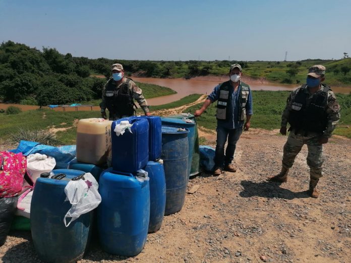 capitania-de-puerto-decomisa-900-litros-combustible-rio-tijamuchi