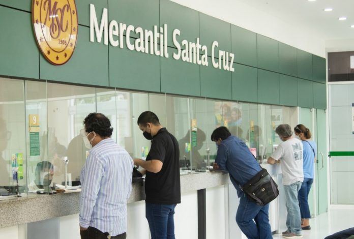 global-banking-&-finance-review-premia-al-mercantil-santa-cruz-mejor-banco-retail