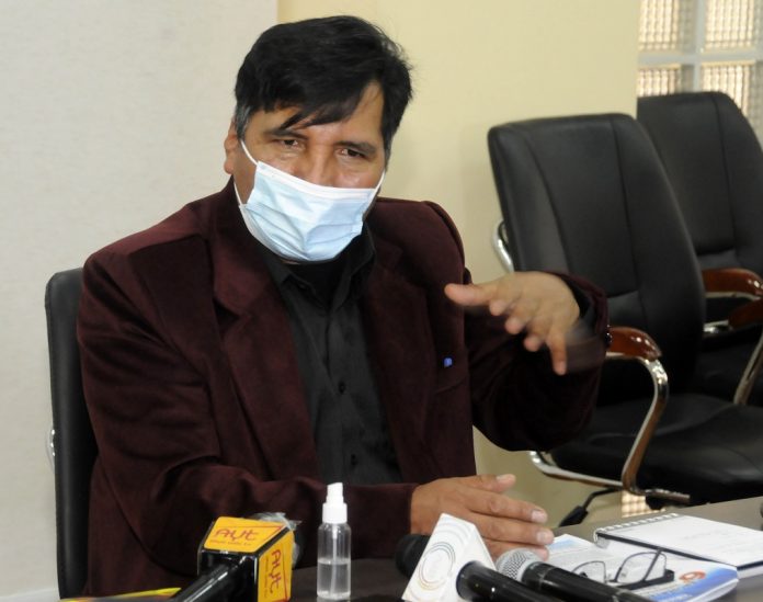 quelca-regimen-de-añez-desvio-bs-12-millones-destinados-premiar-bachillerato