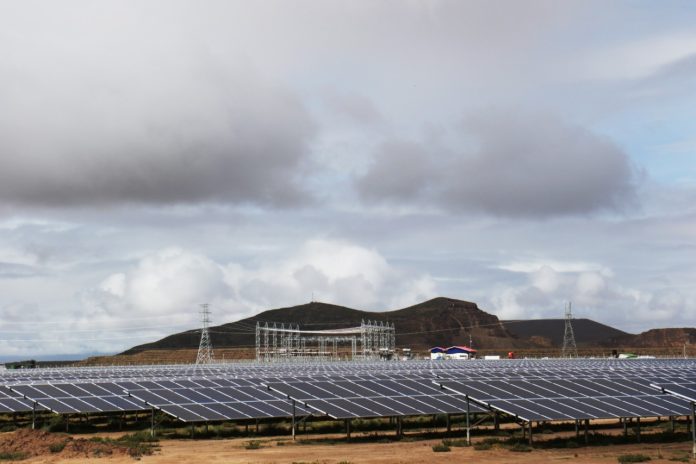 segunda-fase-de-subestacion-y-planta-solar-fotovoltaica-de-oruro-practicamente-concluida