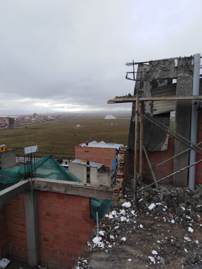 inician-demolicion-del-edificio-obstaculo-para-operaciones-aereas-en-el-alto