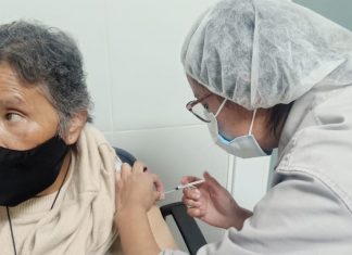 Hospital Arco Iris coadyuva en la vacunación de la población más vulnerable hospital-arco-iris-coadyuva-vacunacion-de-poblacion-vulnerable