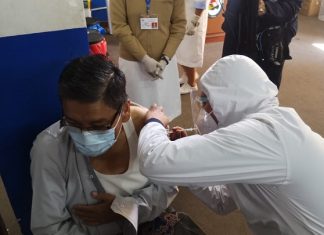 Desde el jueves prosigue vacunación contra la Covid-19 a mayores de 50 años desde-el-jueves-prosigue-vacunacion-contra-la-covid-19-a-mayores-de-50-años