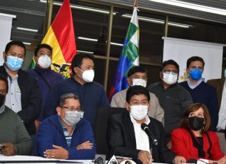 Gobierno y choferes acuerdan suspender tráfico de carga en ruta férrea Arica-Viacha gobierno-choferes-acuerdan-suspender-trafico-de-carga-en-ruta-ferrea-arica-viacha