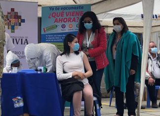 Inician vacunación a periodistas y mayores de 50 años inician-vacunacion-a-periodistas-y-mayores-de-50-años