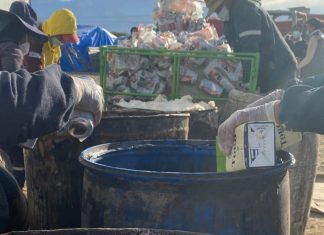 Destruyen vino y cerveza de contrabando en Tarija destruyen-vino-y-cerveza-de-contrabando-en-tarija