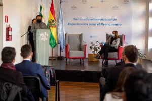 realizan-seminario-internacional-de-experiencias-para-reencuentro