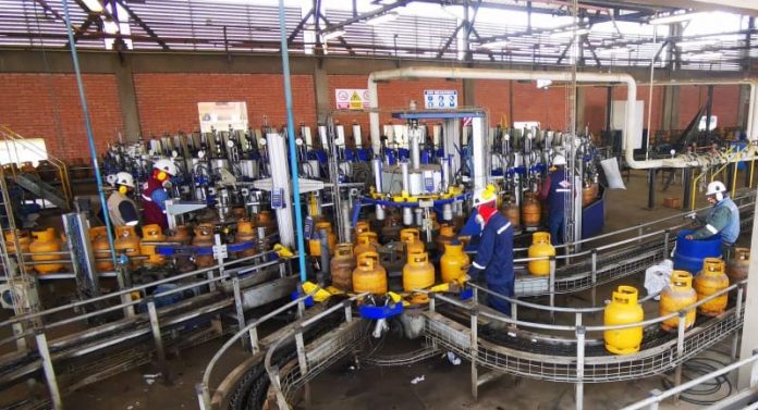 ypfb-incrementa-en-15%-el-volumen-de-engarrafado-de-glp-en-cochabamba
