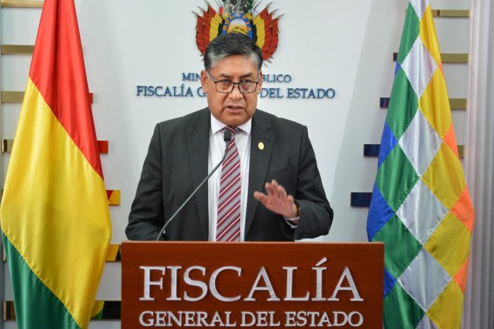 el-fiscal-general-del-estado-juan-lanchipa-ponce