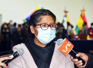 Alcaldesa Eva Copa “Hay que cuidar a la familia y para cuidarnos hay que vacunarnos” eva-copa-vacunate