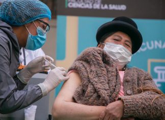 Gremiales de El Alto cuentan con un punto de vacunación masiva en la Unifranz gremiales-de-el-alto-cuentan-vacunacion-masiva-unifranz