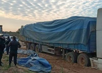 Aduana comisa camión con 47 t de bebidas y alimentos de contrabando aduana-comisa-camion-con-alimentos-bebidas-de-contrabando
