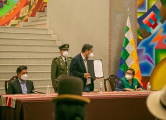 Decreto Supremo permite a trabajadoras del hogar afiliarse a la CNS ENTREGA DECRETO ARCE