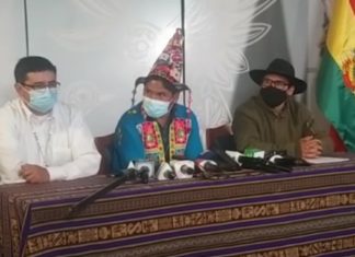 Dan de baja definitiva a dos efectivos policiales por quemar la wiphala vicemnistro-condori-dando-de-baja-policia