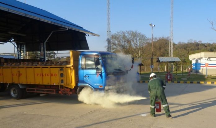 simulacro-ypfb-incendios-capacitaciones