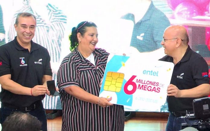 entel-premia-cliente-6-millones