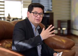 Economía prevé que tasa de crecimiento del PIB de Bolivia será del 5,1% marcelo-montenegro-economia-