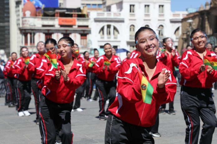 bailarines-danza-folklorica