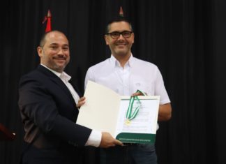 IBCE recibe la máxima condecoración de la CAO ibce-reciben-condecoracion-