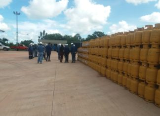 YPFB entrega 4.500 garrafas nuevas en Trinidad y renueva stock vigente garrafas.trinidad.ypfb