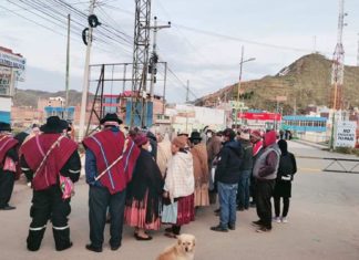 El gobernador de La Paz tiene la llave para solucionar bloqueo en Desaguadero gobernacion-atener-demandas-