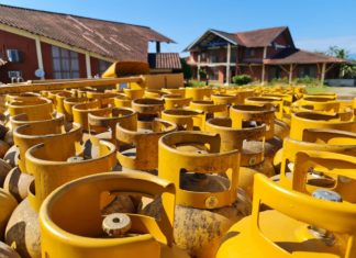ANH entrega 3.000 garrafas a distribuidoras de GLP del Trópico de Cochabamba garrafas-gas