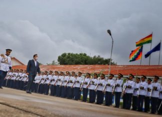 Arce: Hombres y mujeres de uniforme deben hacer oídos sordos a quienes golpean puertas de los cuarteles arce-colegio-de-aviacion-