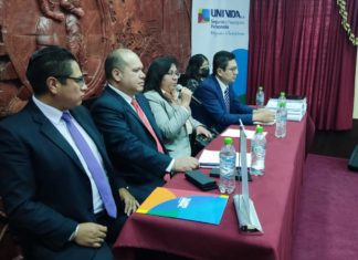 Univida y Carrera de Administración de la UMSA incentivan formación en área de seguros univida-umsa-