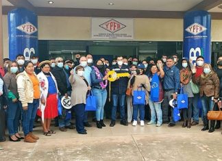 YPFB implementará sala de consulta hidrocarburífera en Villa Montes ypfb-universitarios-favoecidos