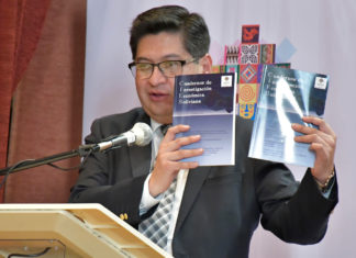 Presentan Cuadernos de Investigación Económica Boliviana MONTENEGRO