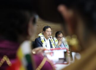 Catacora lanza programa de bachillerato a distancia para los migrantes bolivianos arce-lanza-programa-