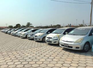 Interceptan 32 vehículos indocumentados en la ciudad de Santa Cruz comiso-aduana-