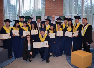 Primera graduación del Programa Becas de la Fundación Mercantil Santa Cruz graduacion-banco-mercantil-santa-cruz-