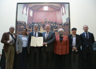 Entregan declaración camaral a la Alianza Francesa de La Paz en sus 75 años reconocimiento-alianza-francesa-