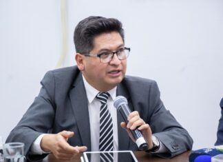 Montenegro: el paro cívico de Santa Cruz genera pérdida de $us 40 millones por día no trabajado MONTENEGRO