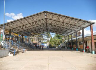 CBN entrega escuela Alejo Calatayud en la zona Taquiña cbn-escuela-