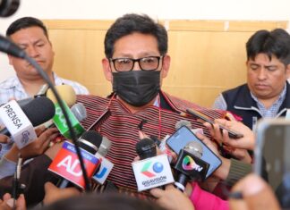 Ministro Pary lamenta que el Comité Cívico de Santa Cruz vulnere el derecho a la educación ministrp-pary