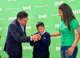 Programa Veo Veo del BNB entregó más de un centenar de lentes en El Alto bnb-veo-veo-