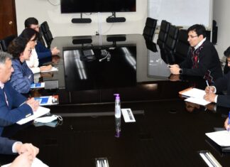 Bolivia fortalece regulación nuclear con misión de expertos de la OIEA reunion-oiea-