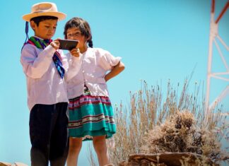 Fronterizas La Ciénega y Casa Grande de Potosí cuentan con telefonía móvil e internet de ENTEL telefoni9a-entel-