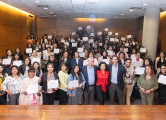 Más de 2.000 mujeres se gradúan como emprendedoras con educación financiera bcp-mujeres-