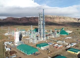 92% de avance en construcción de la planta industrial de cemento en Potosí ECEBOL