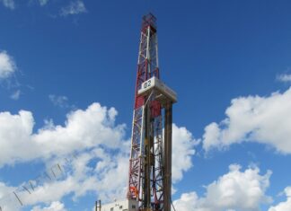 YPFB inició perforación del pozo Astillero-X1 ypfb-eqiopo-de-perforacion-