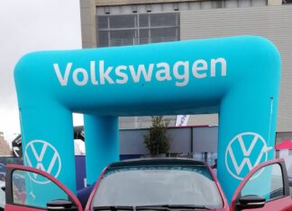 Volkswagen destaca en el Altomotriz por su innovación, tecnología y comodidad EL-ALTO-HANSA-ACUERDOS