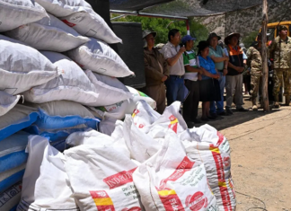 Arce lleva a Cotagaita un cargamento de 7,5 toneladas de alimentos, medicinas y herramientas arce-cotagaita-acuerdos-